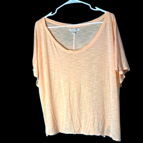 American Eagle Outfitters Tops - American Eagle Outfitters Peach Short Sleeve Tee